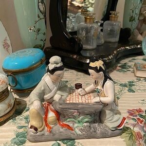 Vintage Chinese porcelain decorative piece